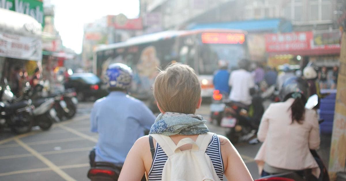転職で年収を上げるための給与交渉術｜相場の調べ方